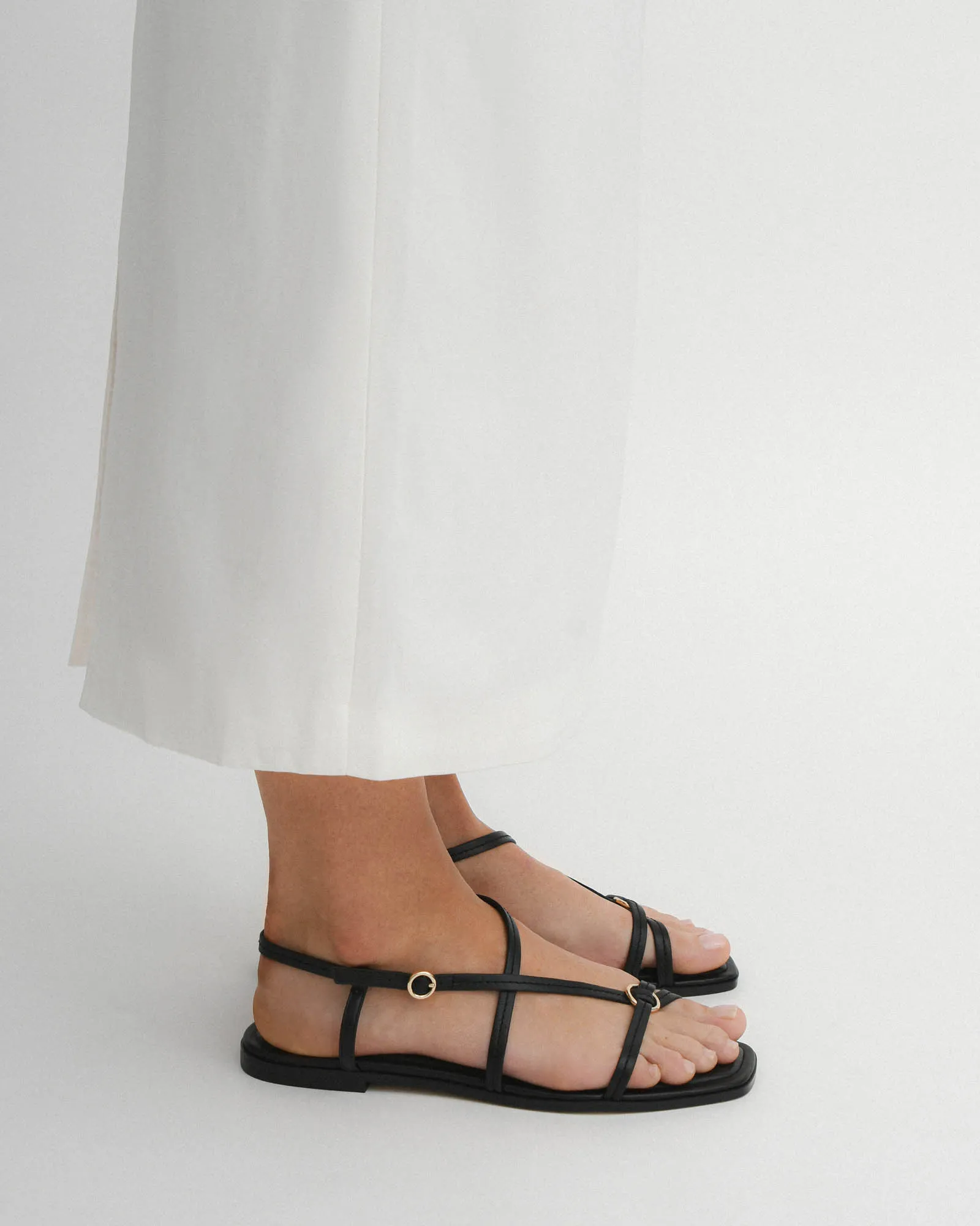 ADDI FLAT SANDALS BLACK LEATHER Jo Mercer