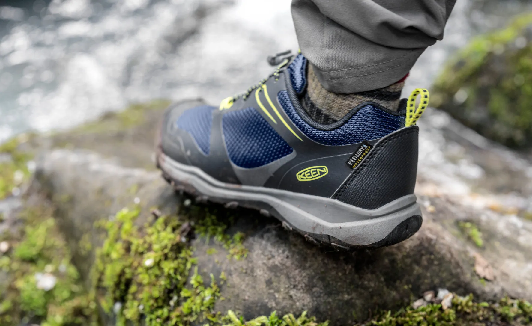 Big Kids' Wanduro Waterproof Shoe  |  Sky Captain/Evening Primrose KEEN