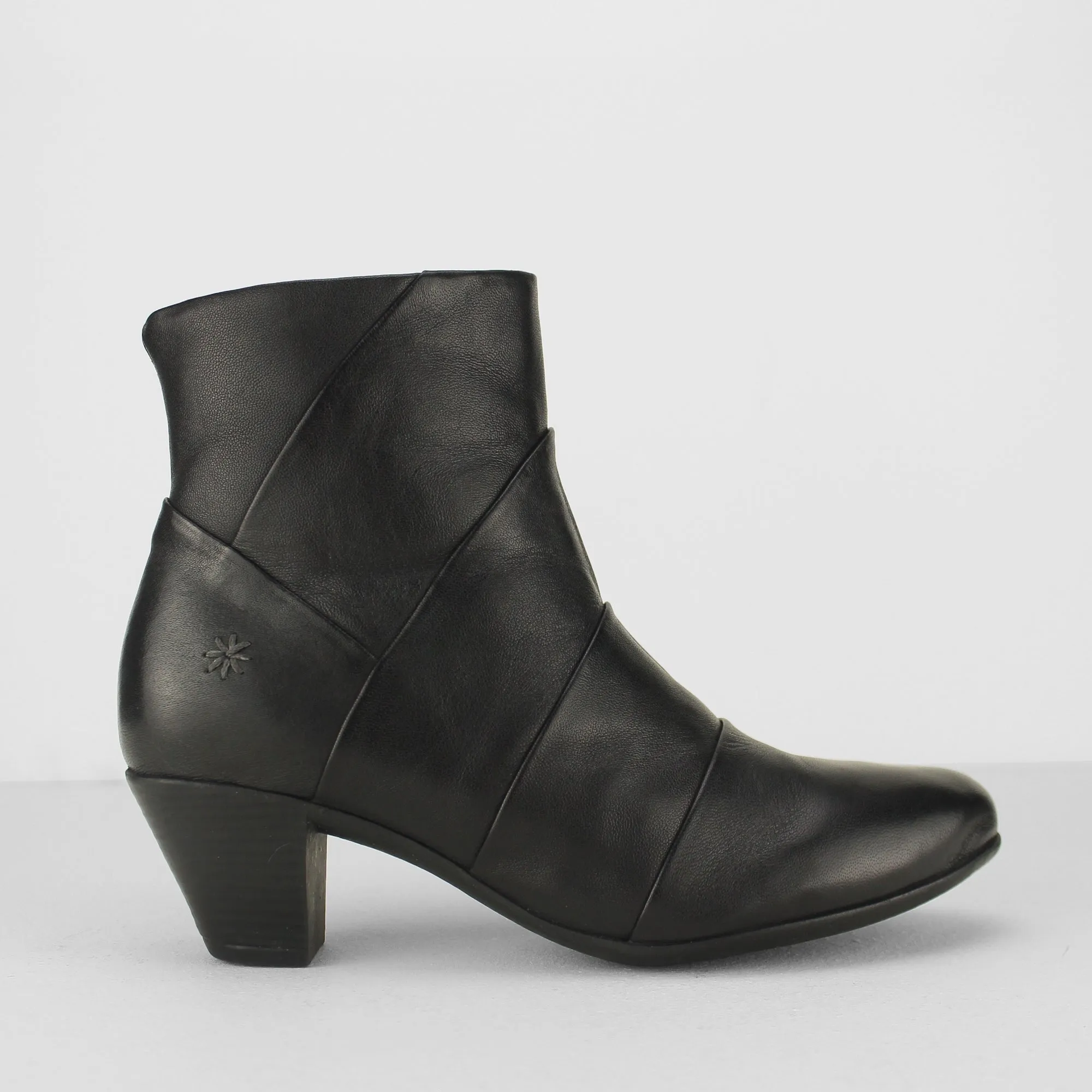 Cipriata GINERVA Womens Leather Pleated Zip Up Ankle Boots Black