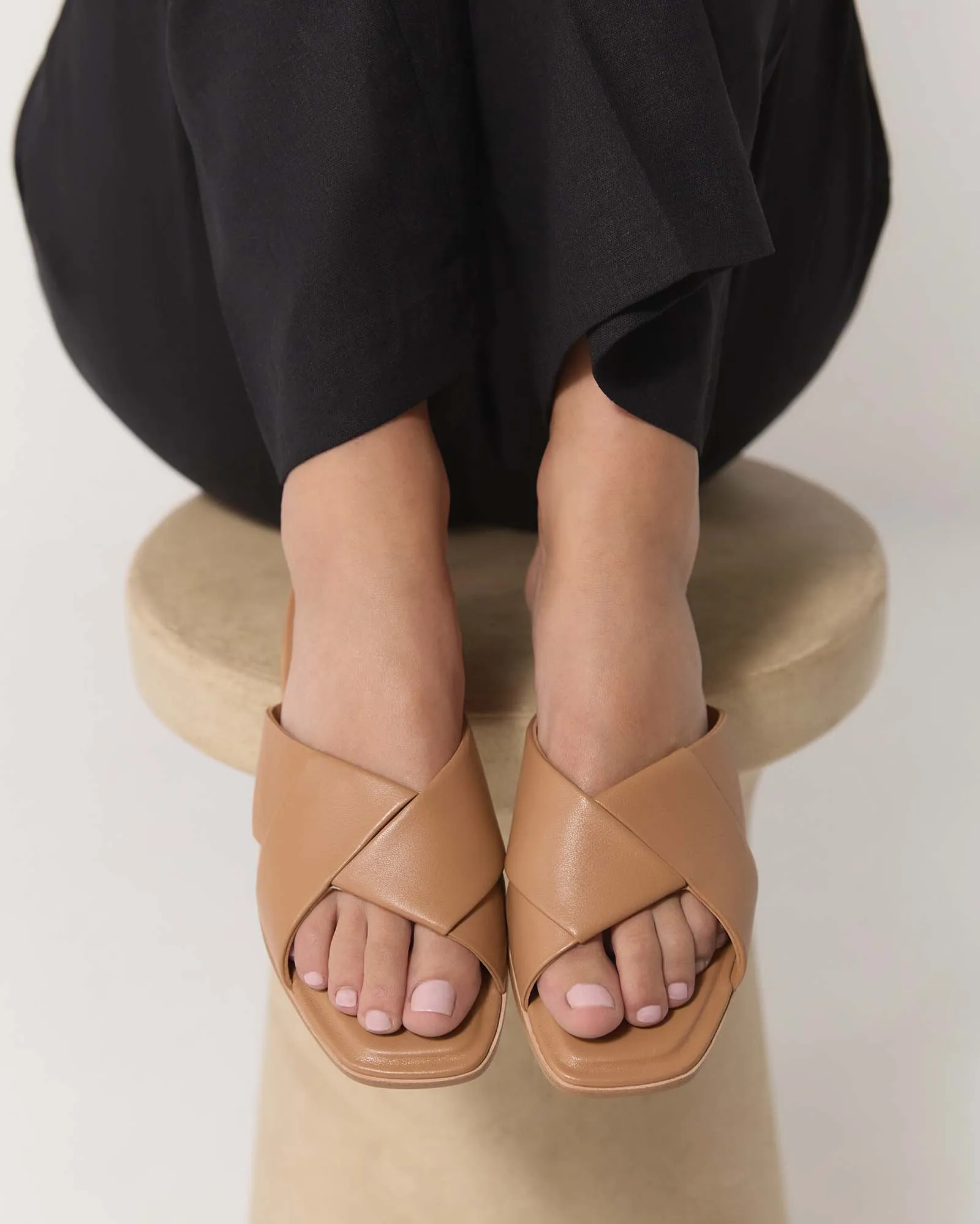 CYRA FLAT SANDALS TOFFEE LEATHER Jo Mercer