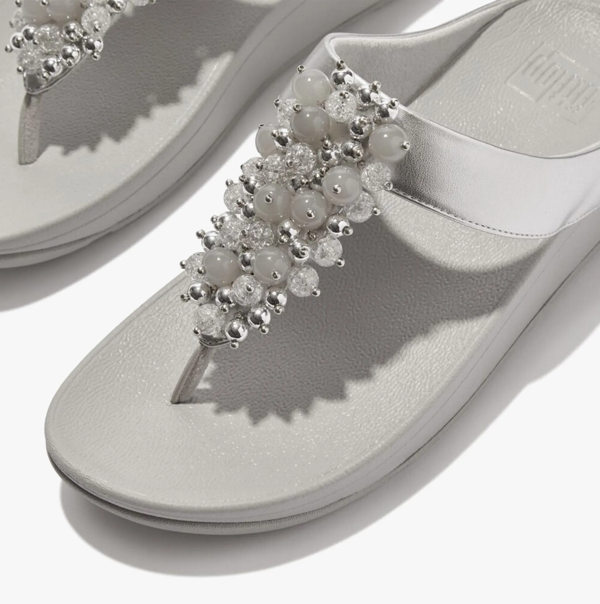 FINO BAUBLE-BEAD Womens Toe Post Sandals Silver
