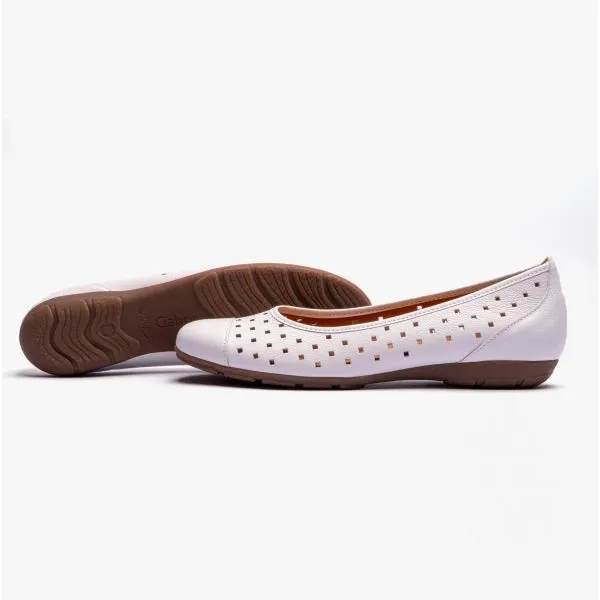 Gabor RUFFLE Womens Leather Ballet Flats White