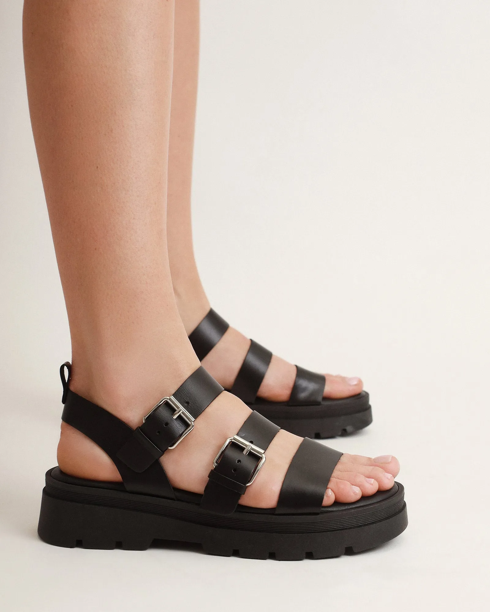 GIA FLAT SANDALS BLACK LEATHER Jo Mercer