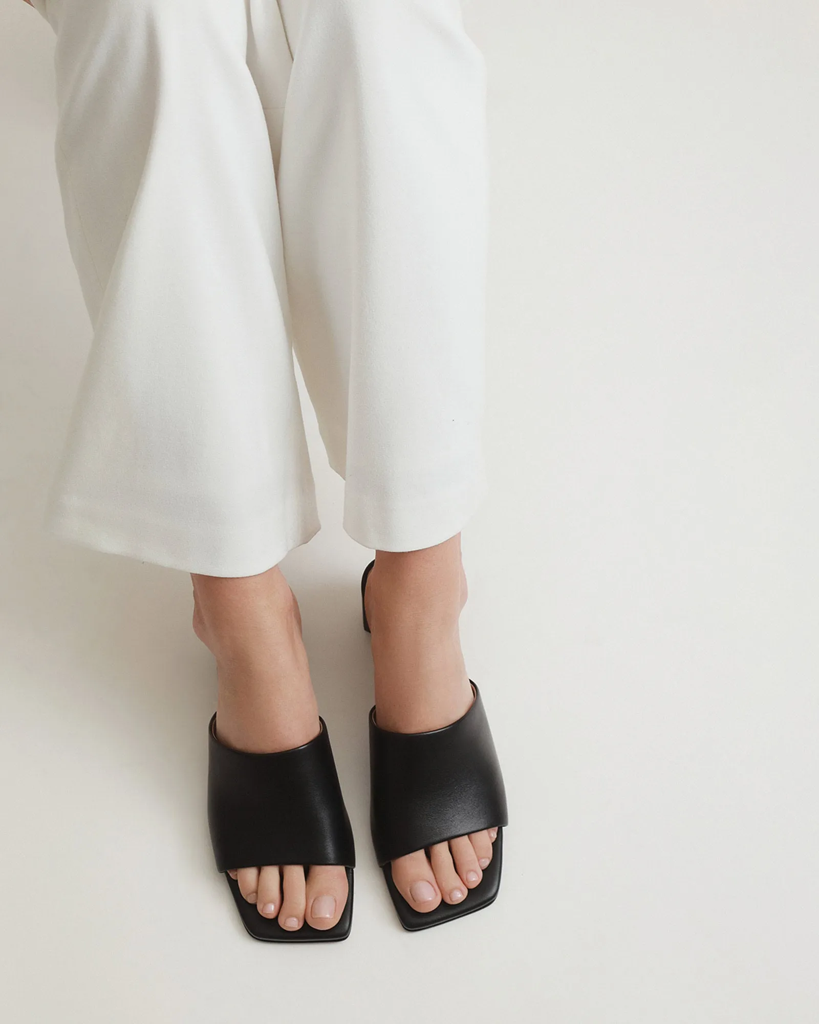 HERBIE MID HEEL SANDALS BLACK LEATHER Jo Mercer