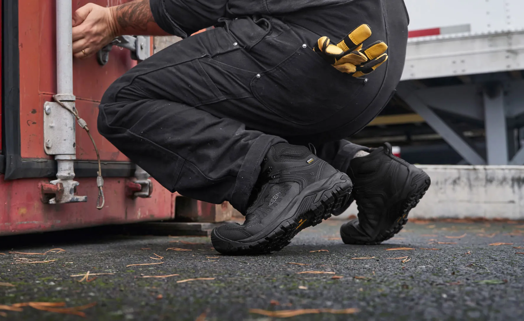 Keen Men's Reno Waterproof Mid (Soft Toe)  |  Black/Black