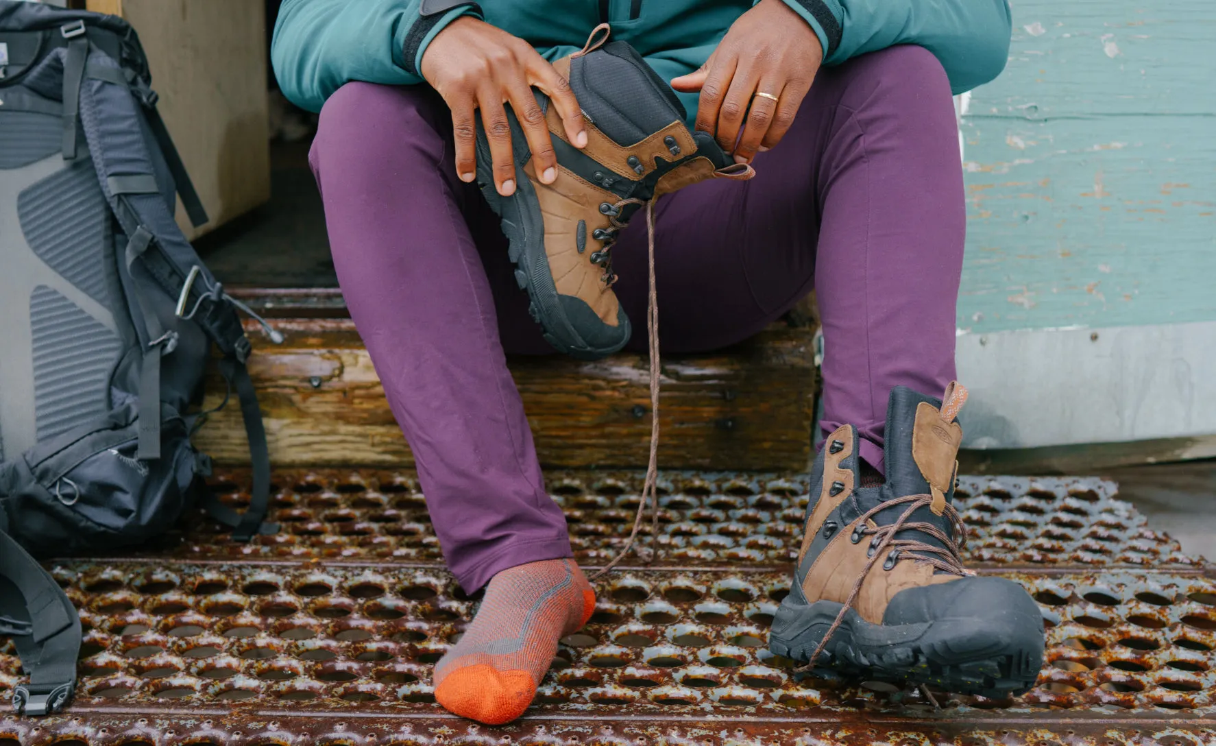 Keen Men's Revel IV Polar Waterproof Boot  |  Bison/Orange Pepper