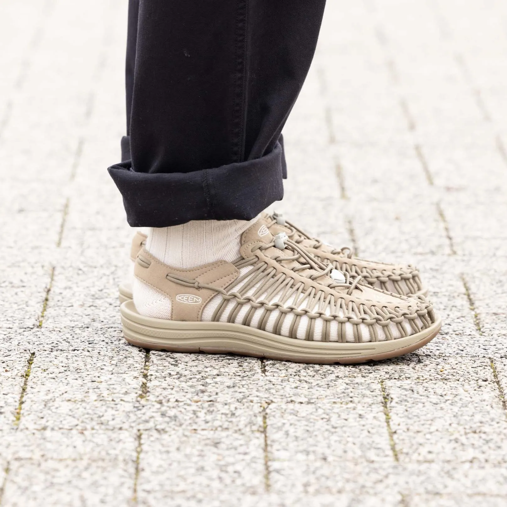 Keen Men's UNEEK Sneaker  |  Timberwolf/Plaza Taupe
