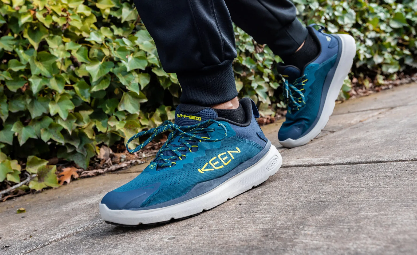 Keen Men's WK450 Walking Shoe  |  Legion Blue/Evening Primrose