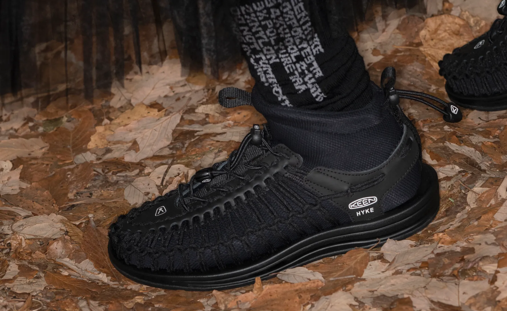 Keen Women's UNEEK High Top x HYKE  |  HYKE Black