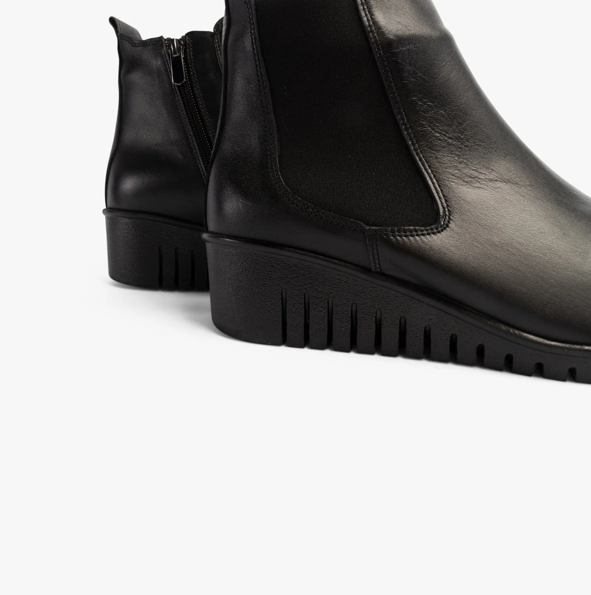 Lotus DRESDEN Womens Boots Black