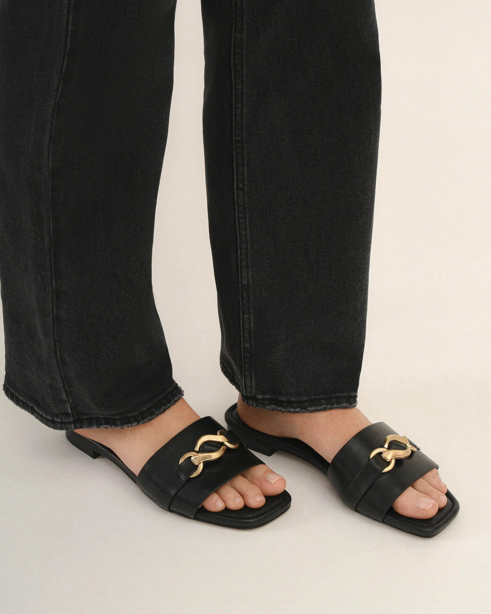 PABLO FLAT SLIDE BLACK LEATHER Jo Mercer