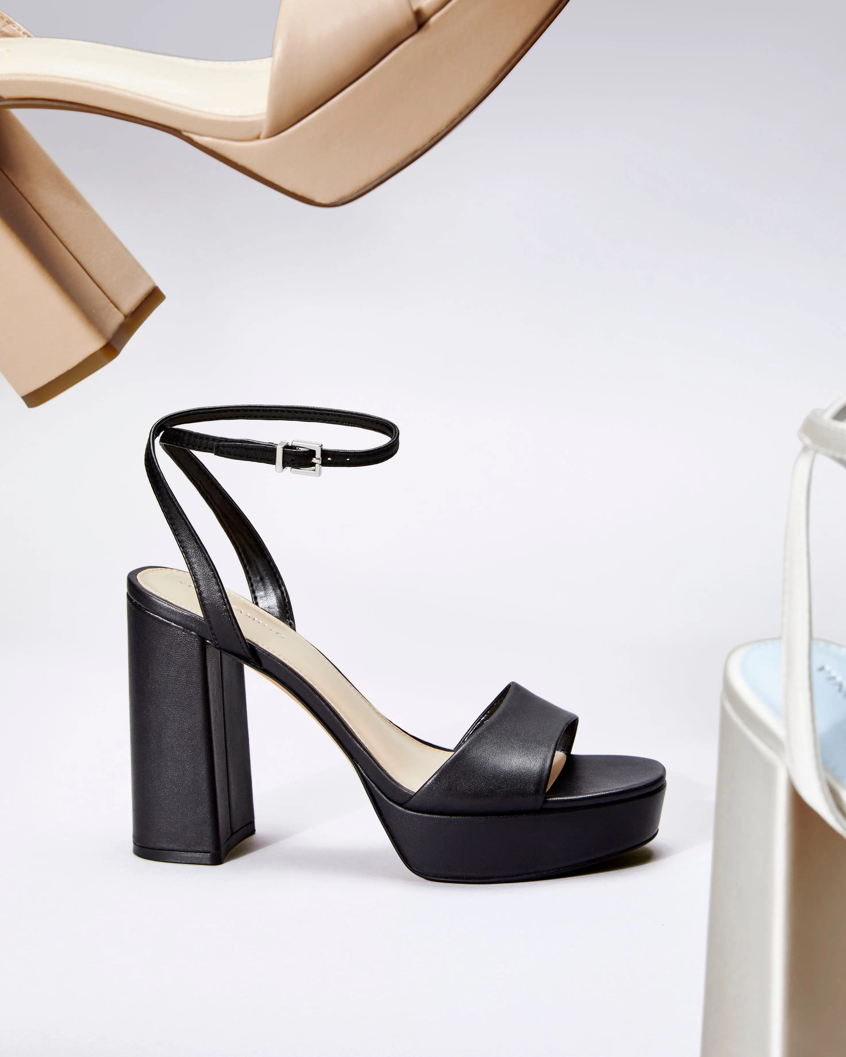 Pendry Platform Sandal Vince Camuto
