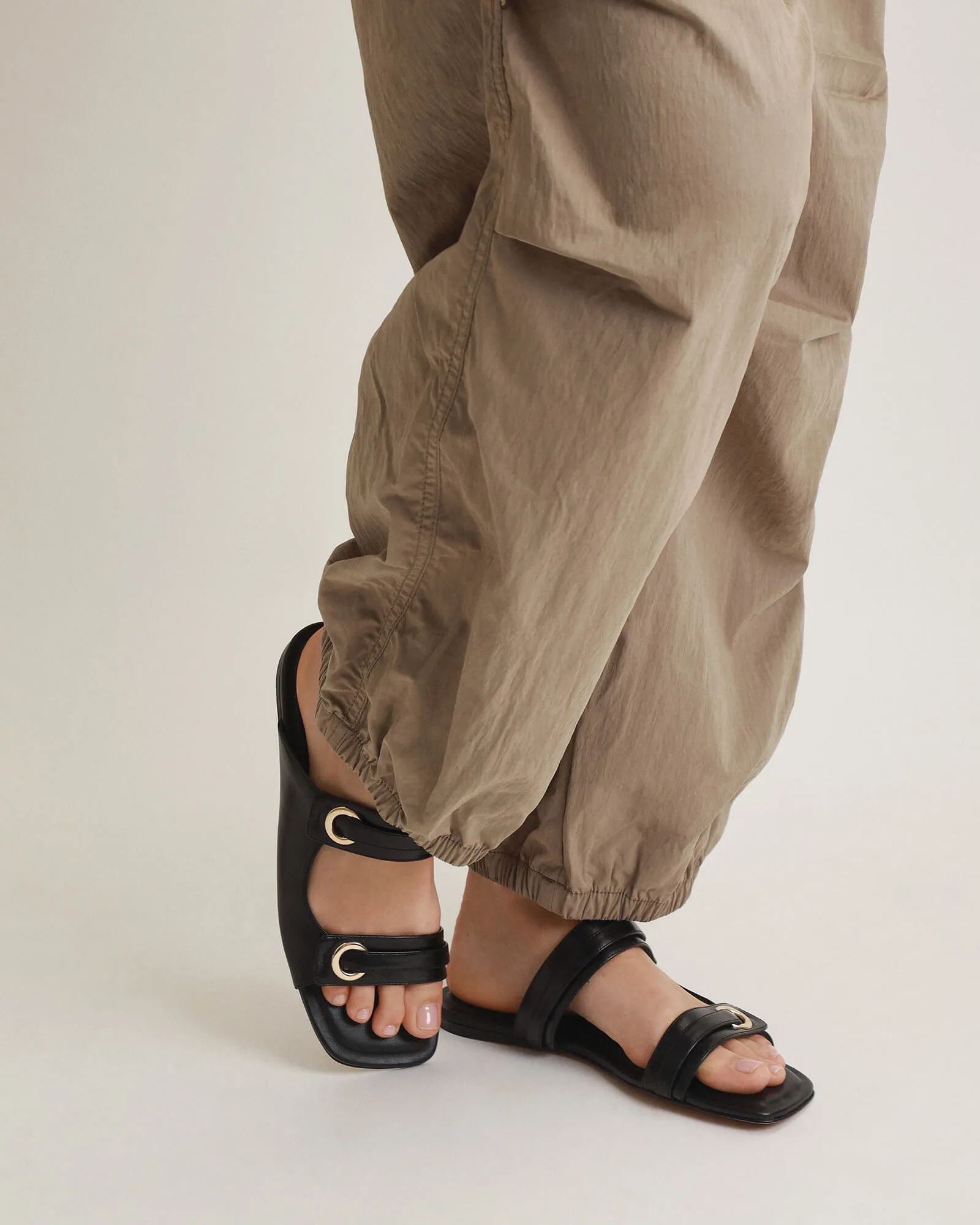 QUILL FLAT SANDALS BLACK LEATHER Jo Mercer