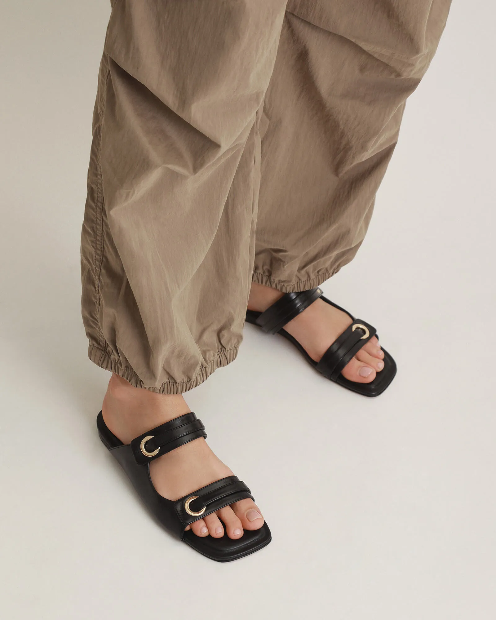 QUILL FLAT SANDALS BLACK LEATHER Jo Mercer