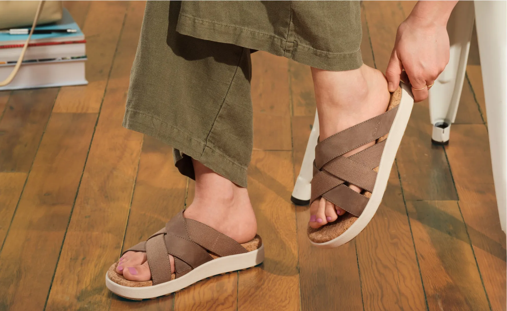 Women's Elle Mixed Slide  |  Black/Birch KEEN